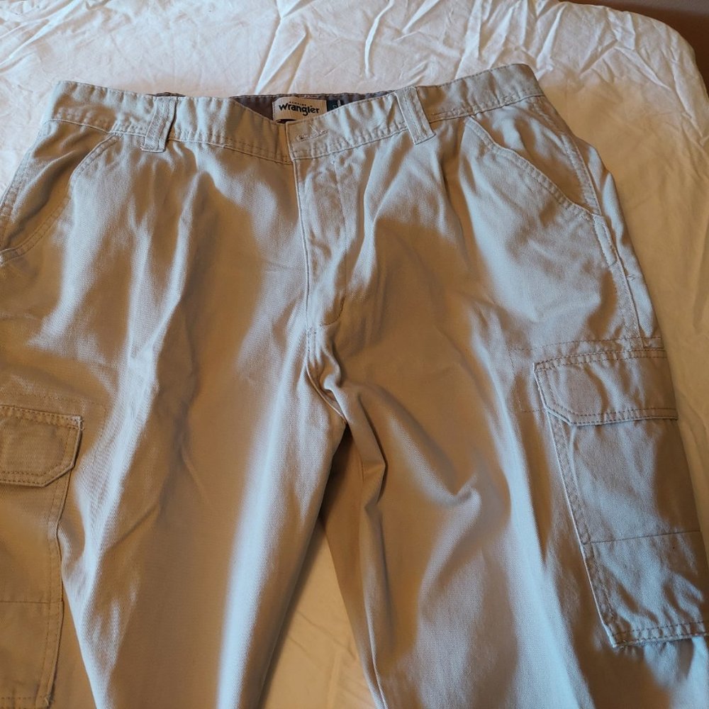 Wrangler Premium Cargo Pants Sz 40x30